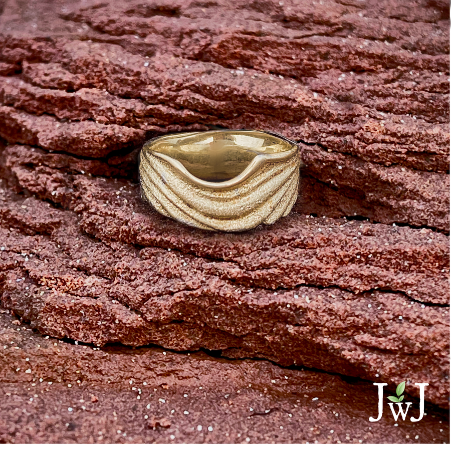 Ancient Sands Rippling Cradled In The Waves Ring - 14kt gold
