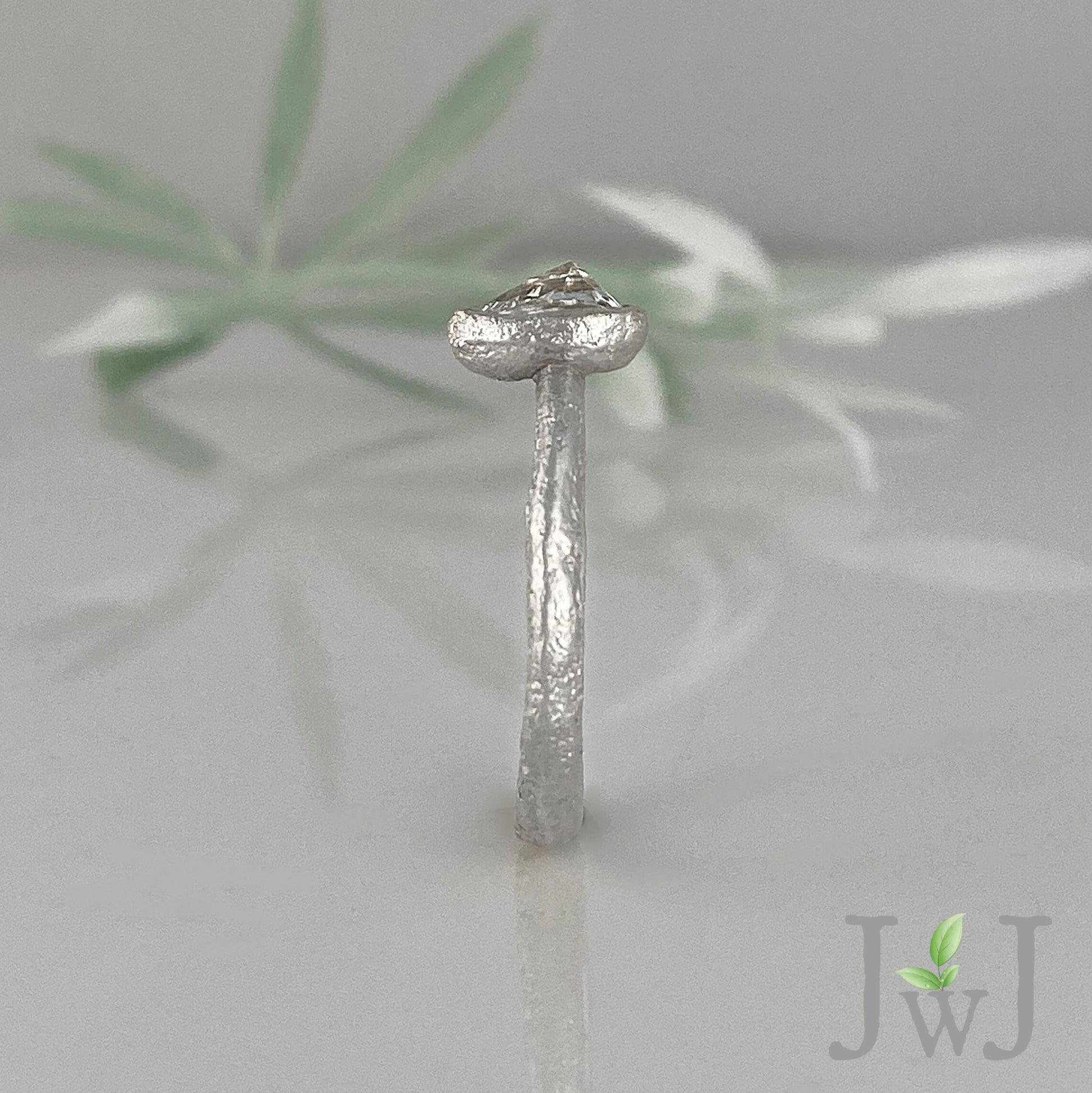 Eudore Ancient Sands Engagement Ring Recycled Diamonds Recycled Gold Eco Jewellery