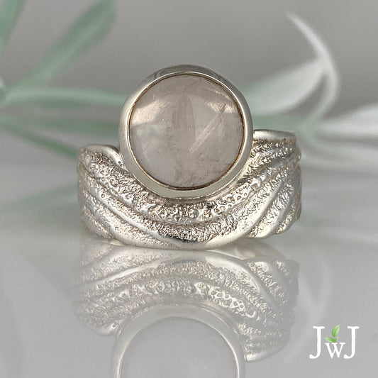 Rose Quartz Ripple Ring