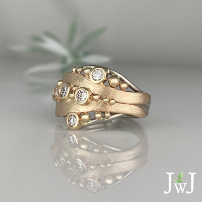 Bubbles & Wake Ring - multi diamonds 1